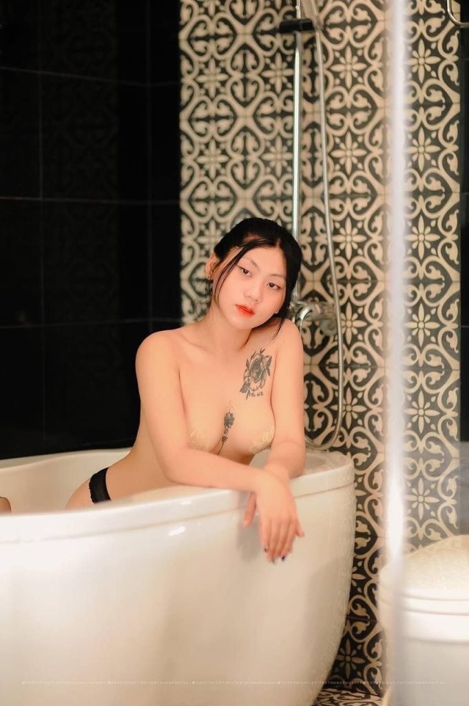 Ảnh nóng hot girl Trần Anh Thư với bộ bikini bó sát 7 Ngọc Trinh 7