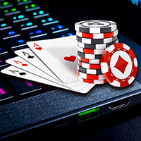 Nên Chơi Poker Live Hay Poker Online Mặt Lợi Mặt Hại Và Lý Do Vì Sao 8 gà đòn thomo 8